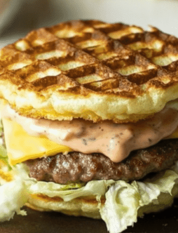 Add a subheading 2025 05 17T140012.374 min 768x644 4 e1762218336651 Blog, Recipe Keto Cheesecake 😋🍰