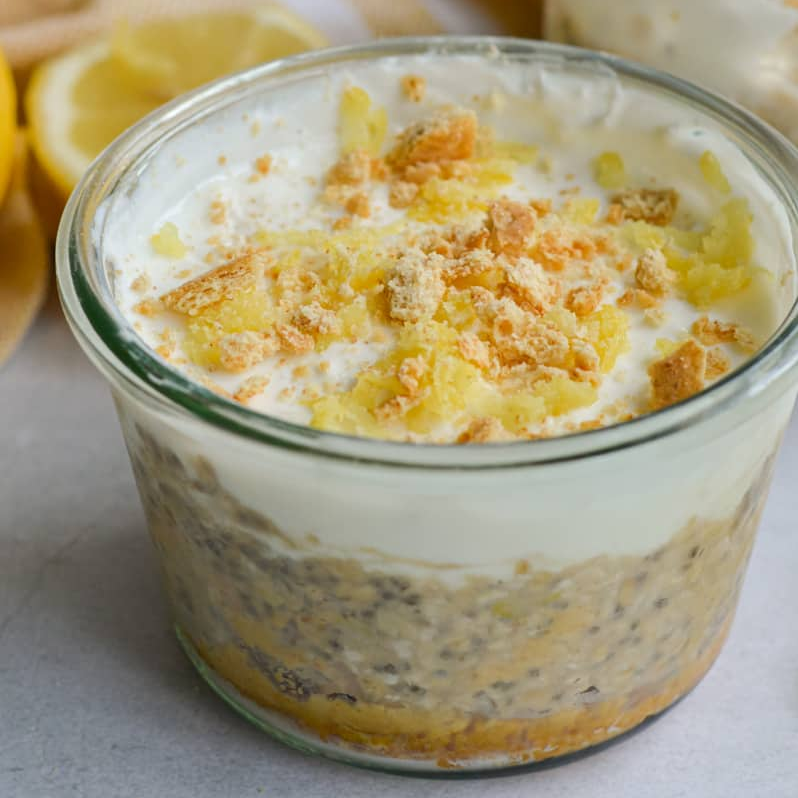 lemon cheesecake overnight oats