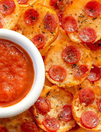 High-Protein 2-Ingredient Pizza Chips