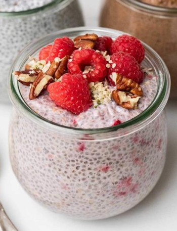 WW-Friendly Chia Yogurt Pudding