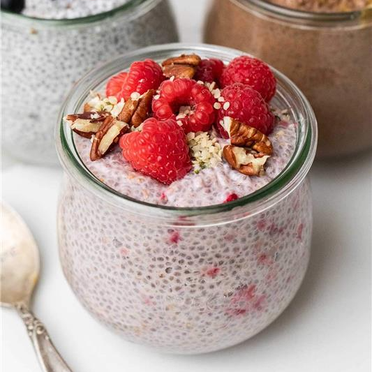 WW-Friendly Chia Yogurt Pudding